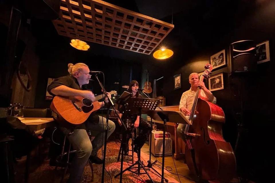 Trio La Belle