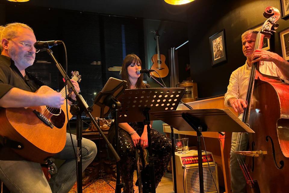 Trio La Belle