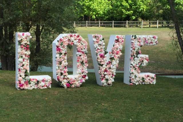 Lettre géante LOVE