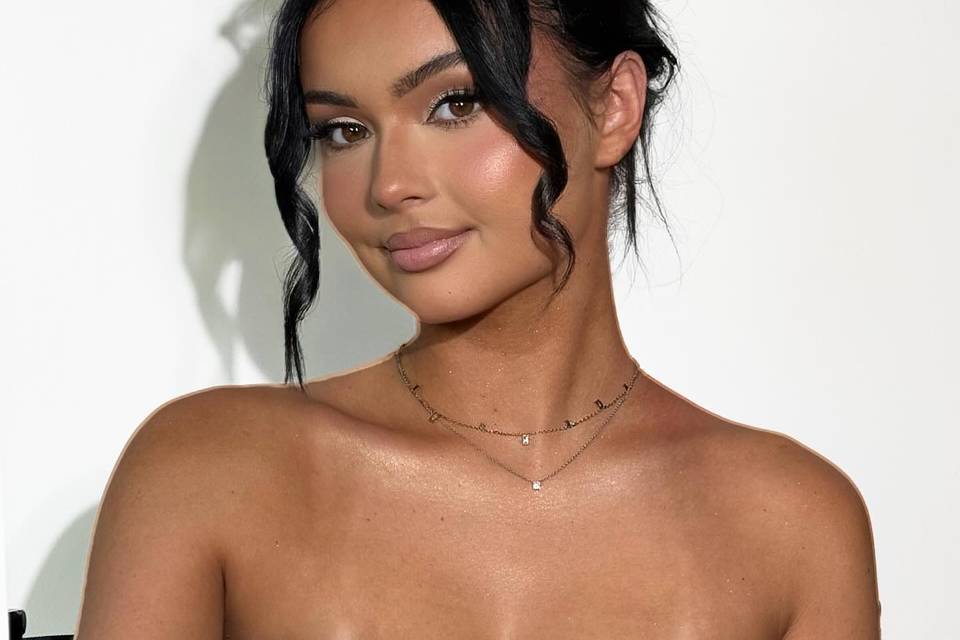 Glam by Ameraan