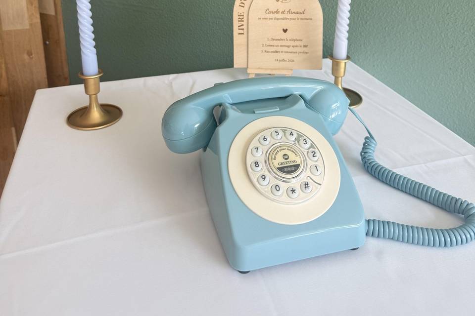 Livre (téléphone) d’or