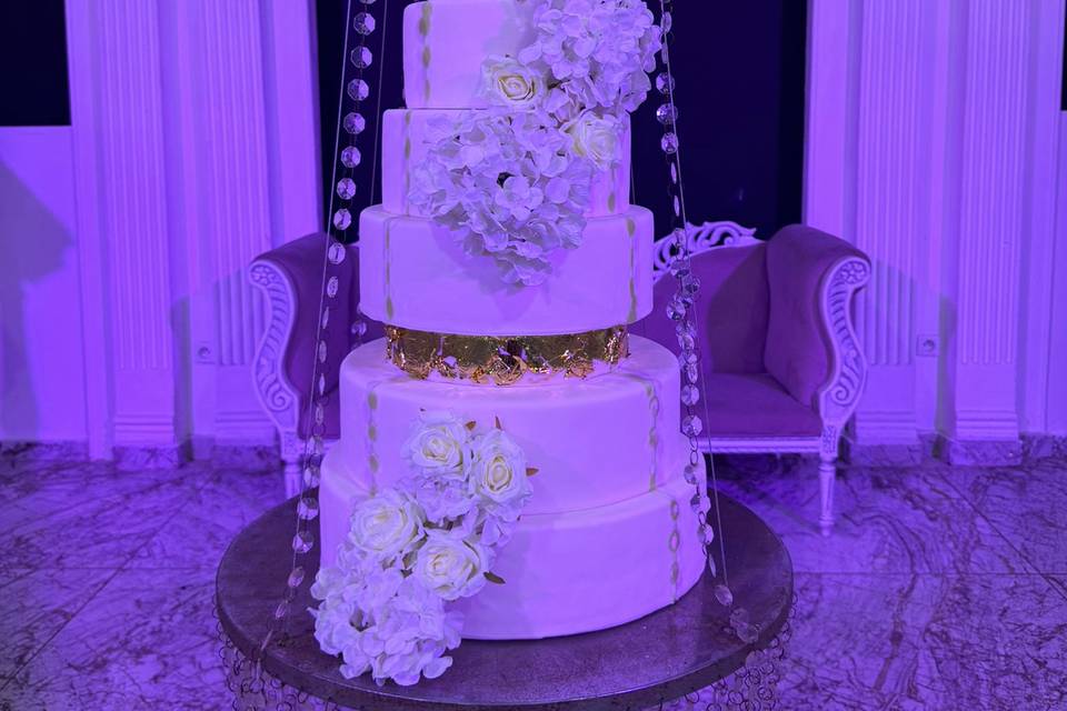 Weeding cake