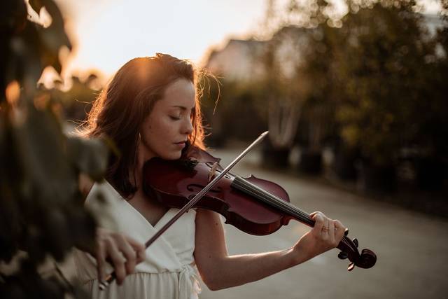 Mathilde Violinist