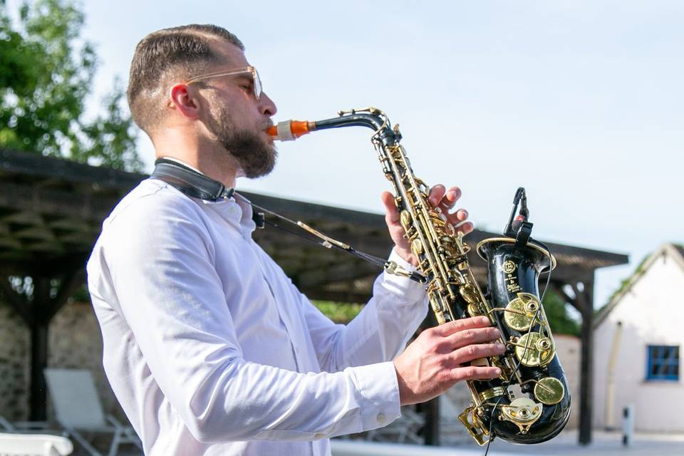 saxophoniste vue basse