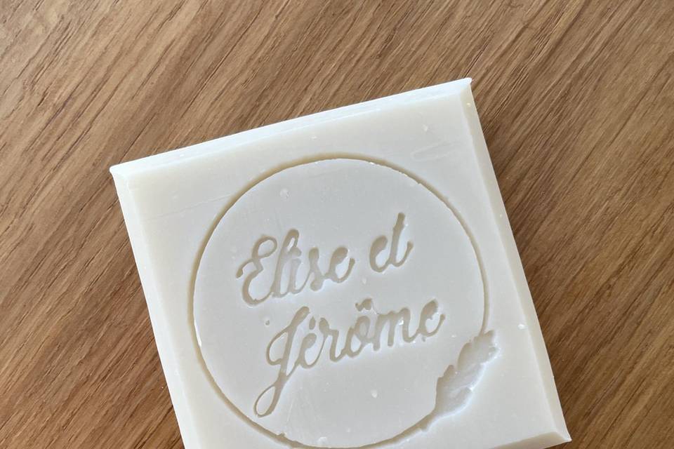 Savon gravé mariage