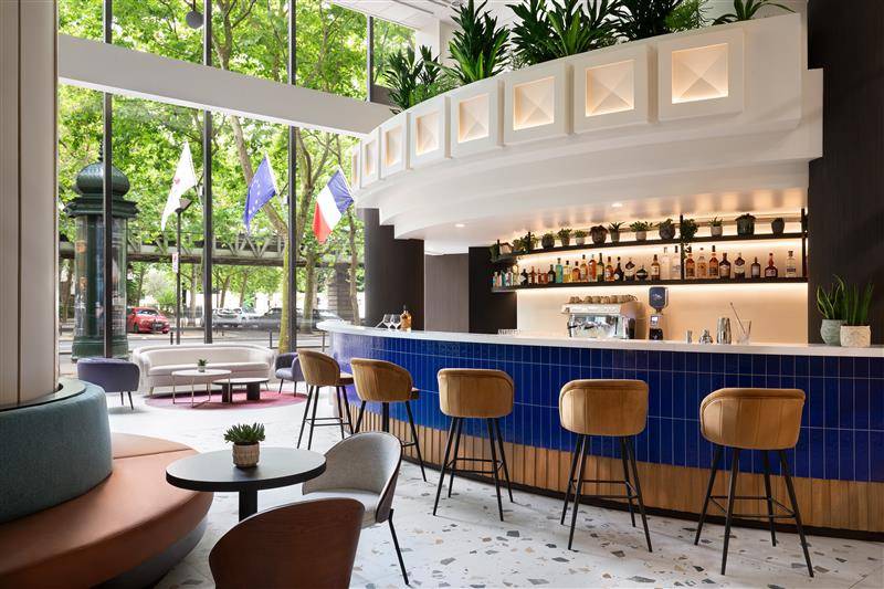 Room bar