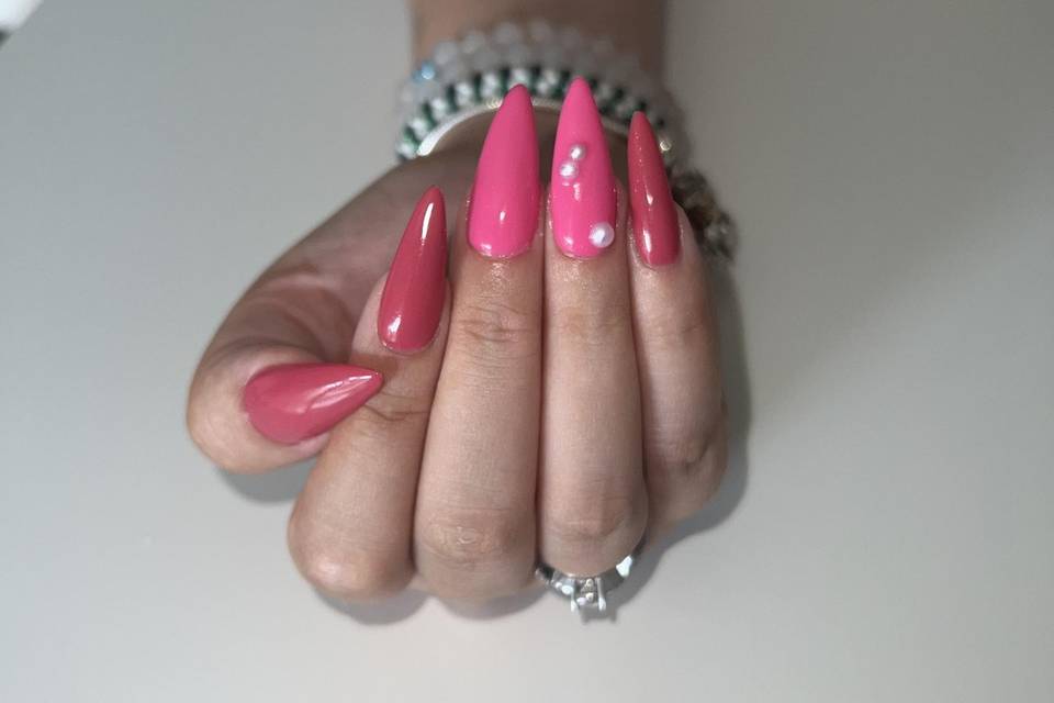 Aloha Coiffure Nails