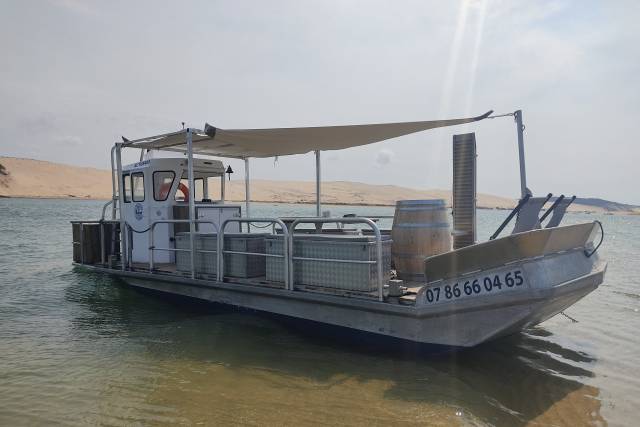 Bateau terrasse atypique