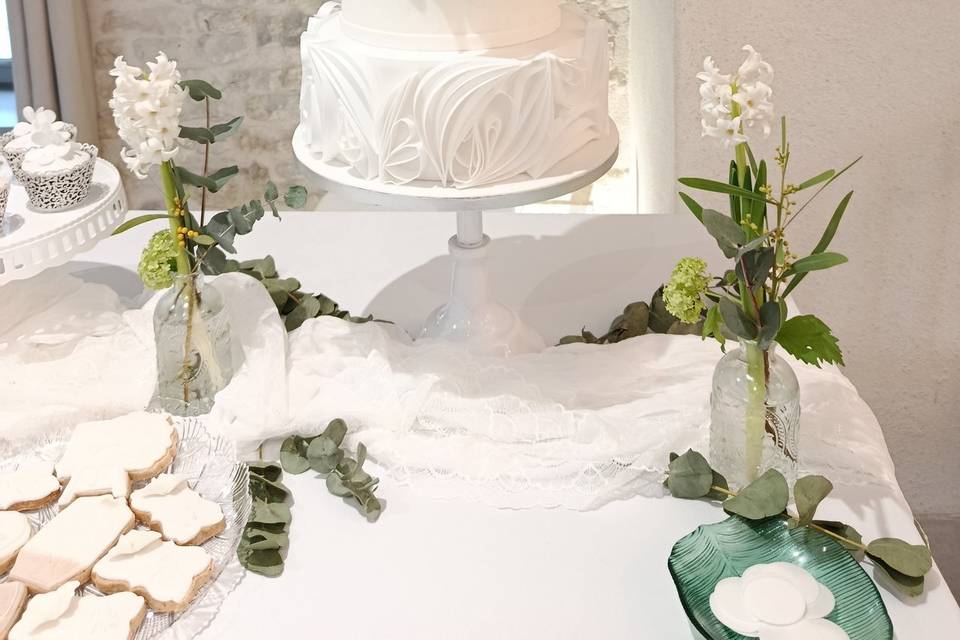 Wedding cake 98 parts