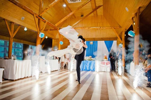 Wedding Dancing