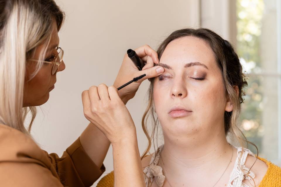 Maquillage proche des mariés