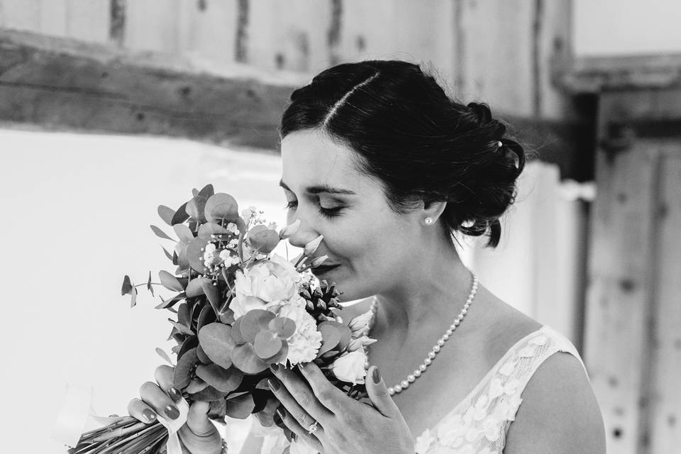 Mariée et son bouquet