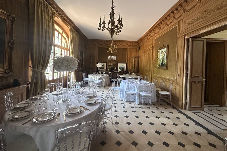 Petit salon de réception