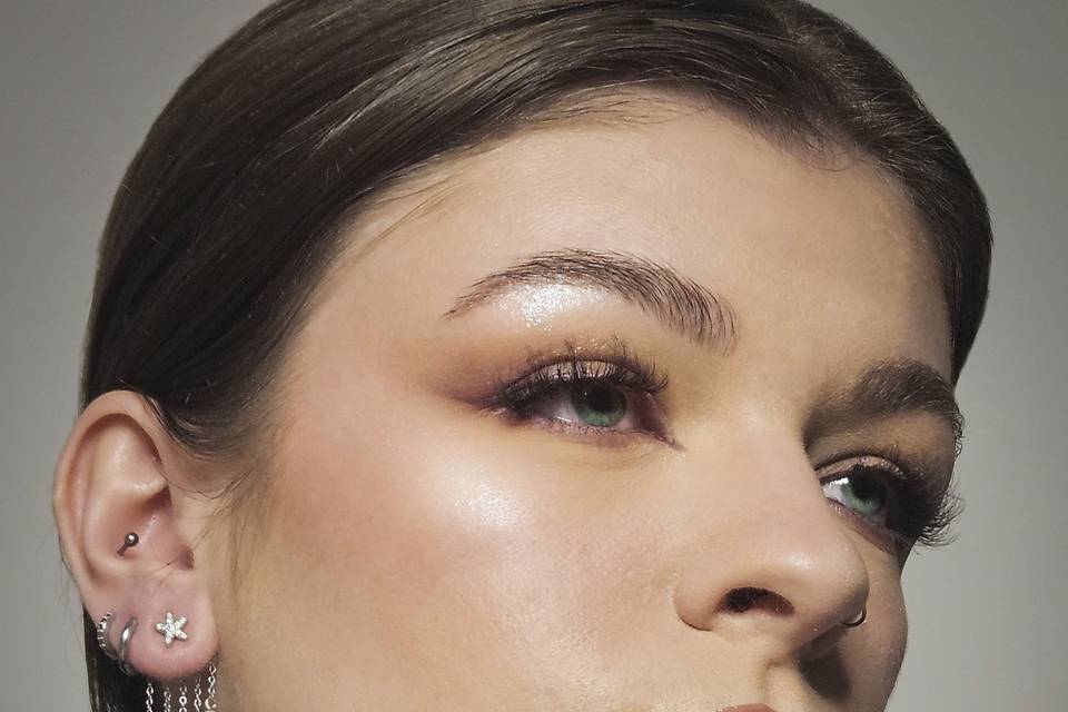 Full glam makeup