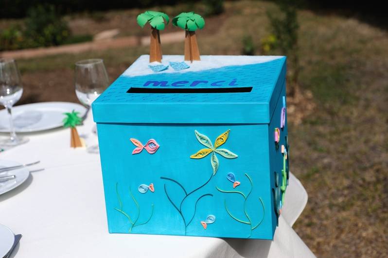 Urne de mariage tropical
