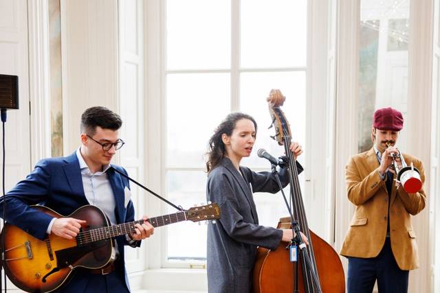 Dupa Trio - Retro Jazz Band