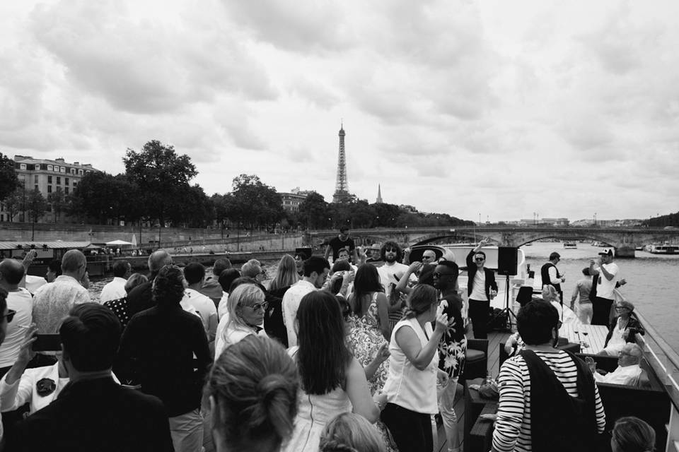 Yacht in Paris