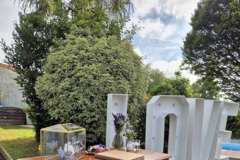 Mariage lavande dans le jardin