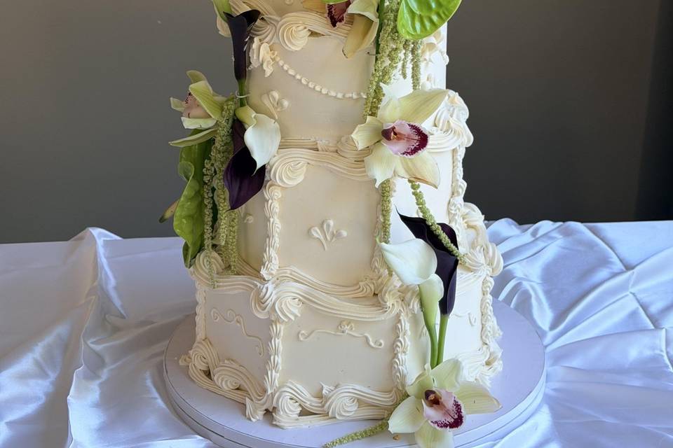 Vintage wedding cake