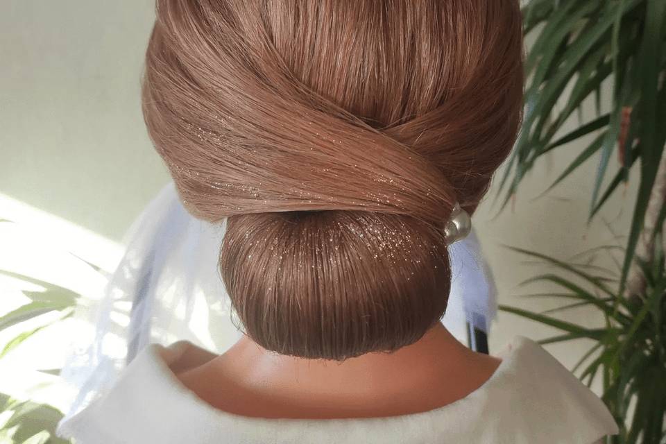 Chignon délicat et élégant