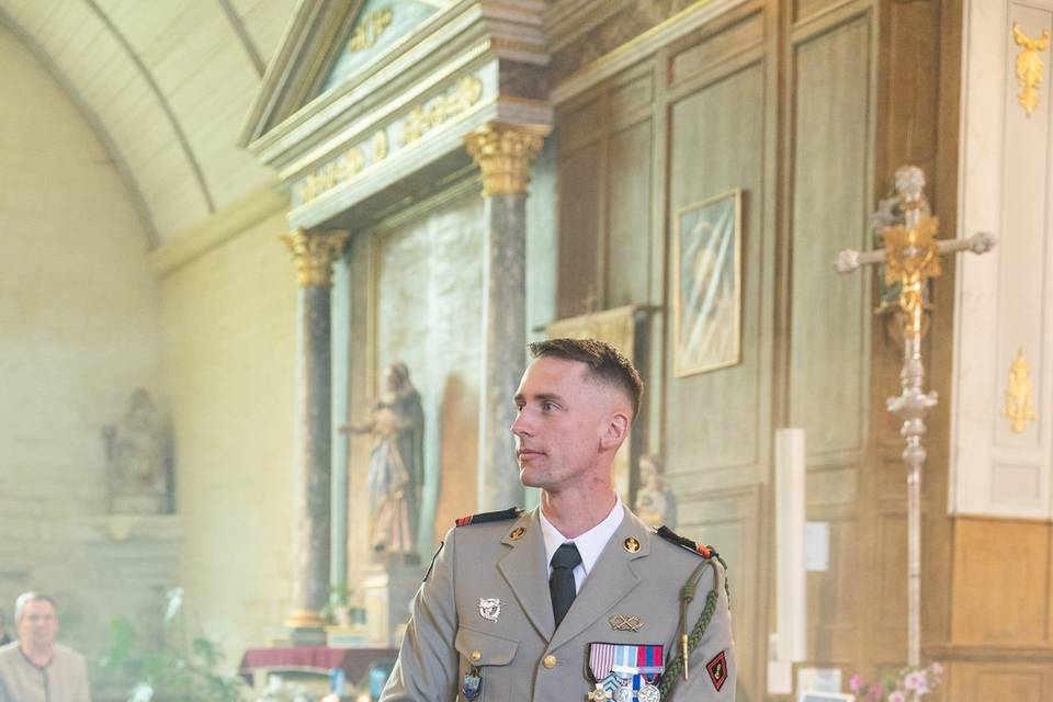 Marié qui attend la mariée
