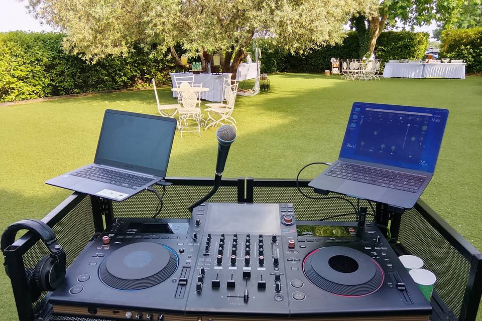 DJ Solaya