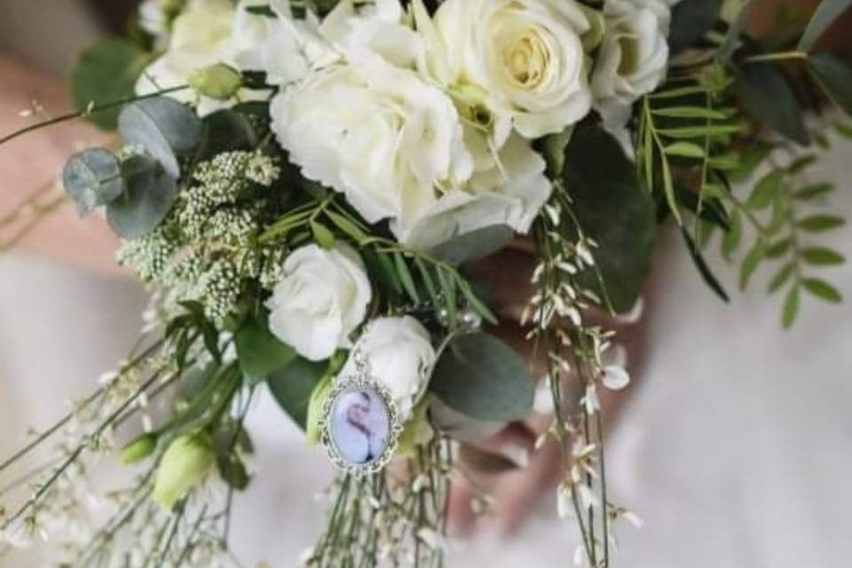 Bouquet de mariée retombant