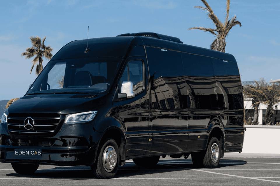 Mercedes sprinter 22 places