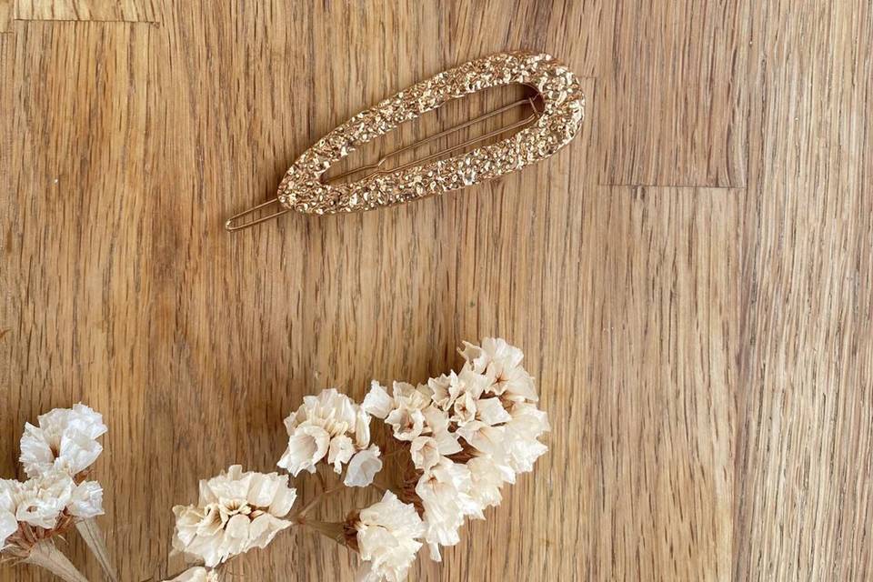 Barrette cheveux doré martelé