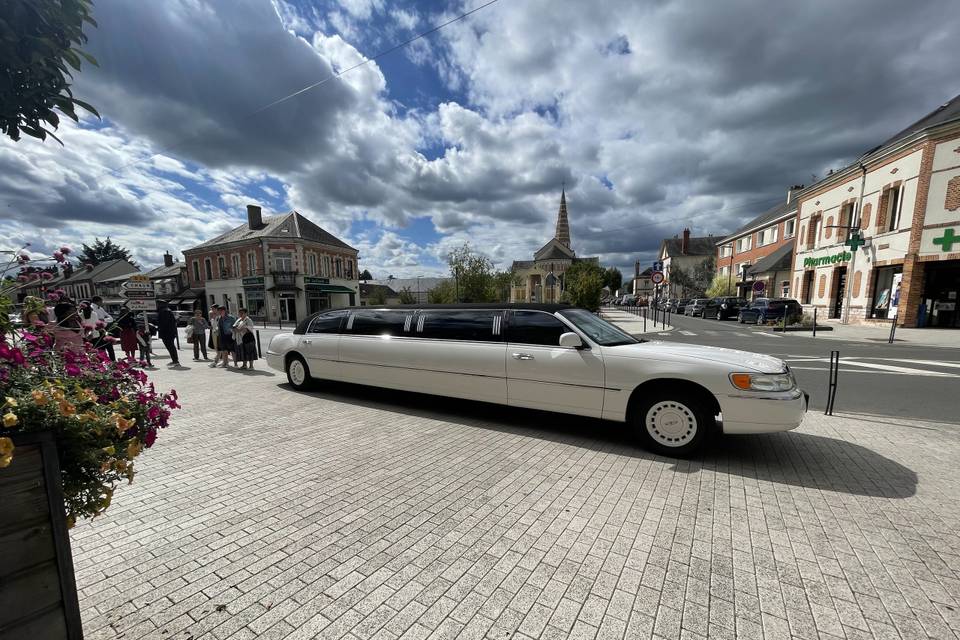 Limousine sur la place