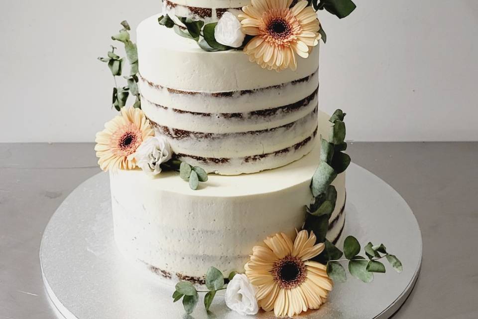 Naked cake floral