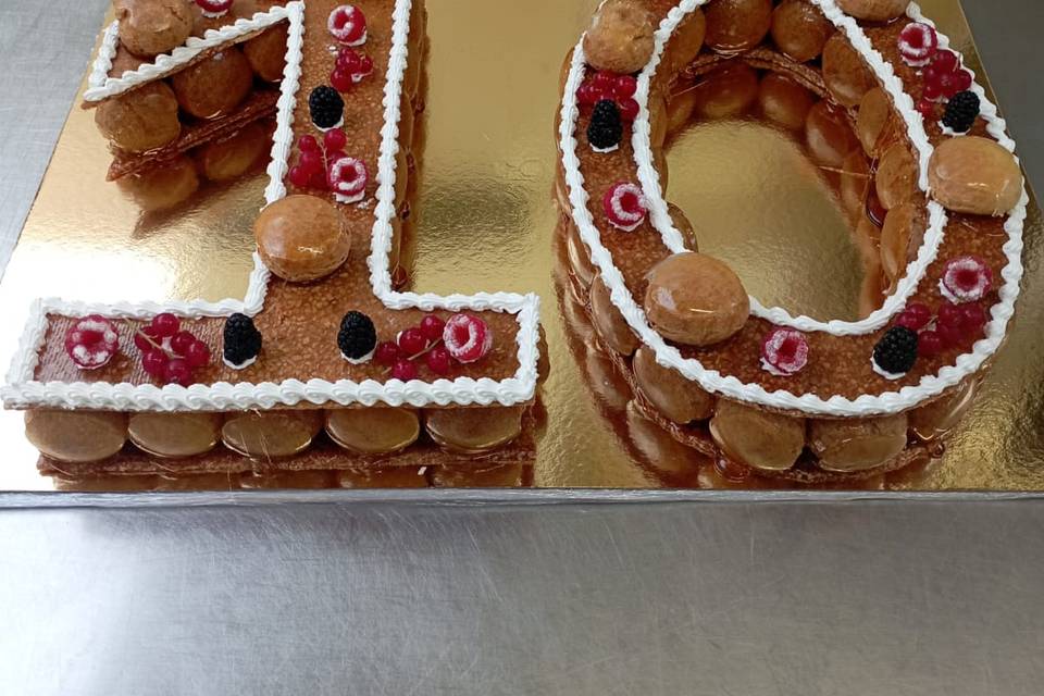 Number cake choux 10