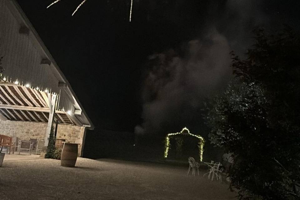 Un joli feu de mariage