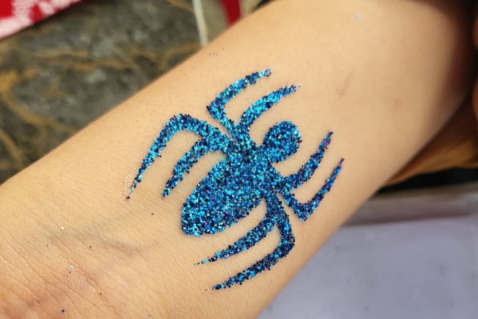Tatoo araignée
