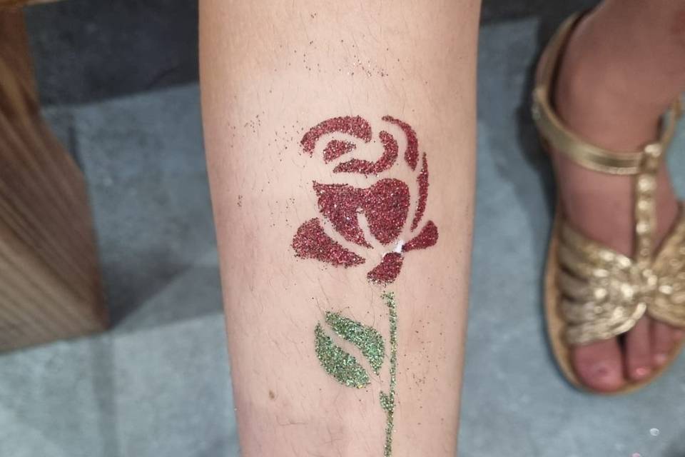 Une jolie rose paillettes