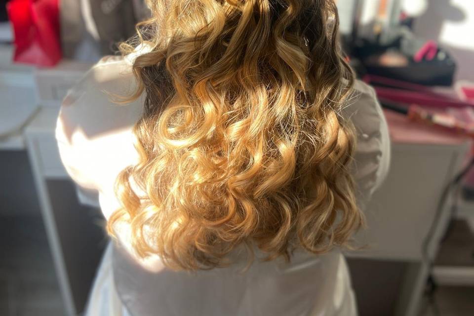 Coiffure mariée demi attache