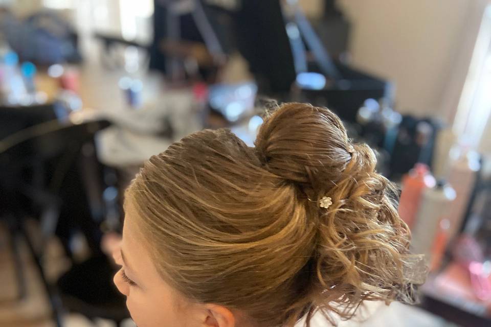 Coiffure enfant rélèver