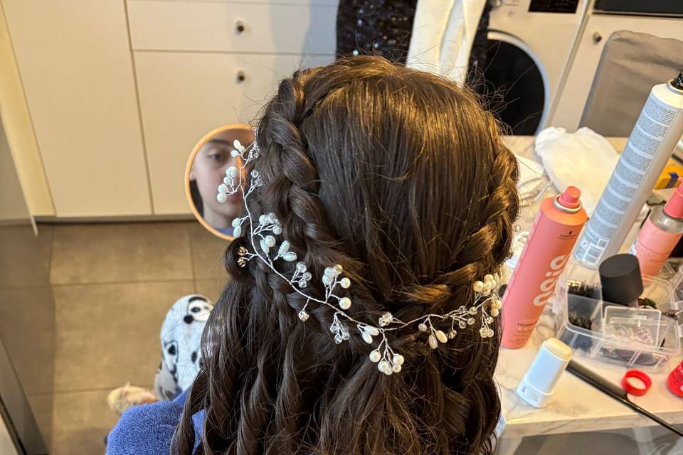 Demi attache, cheveux long