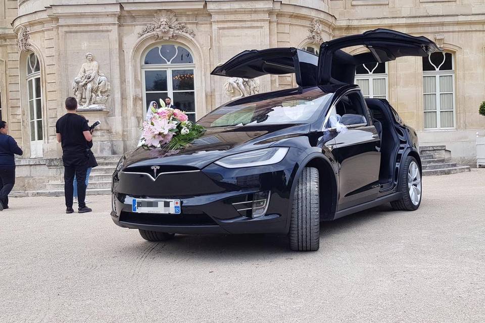 Tesla Model X noir P100D