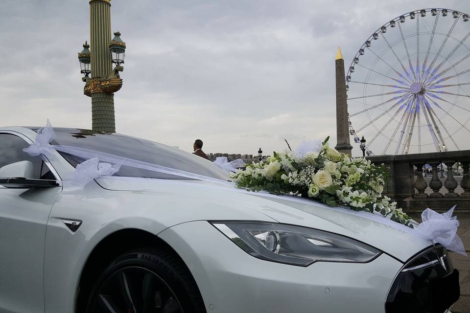 Tesla Model S Blanche