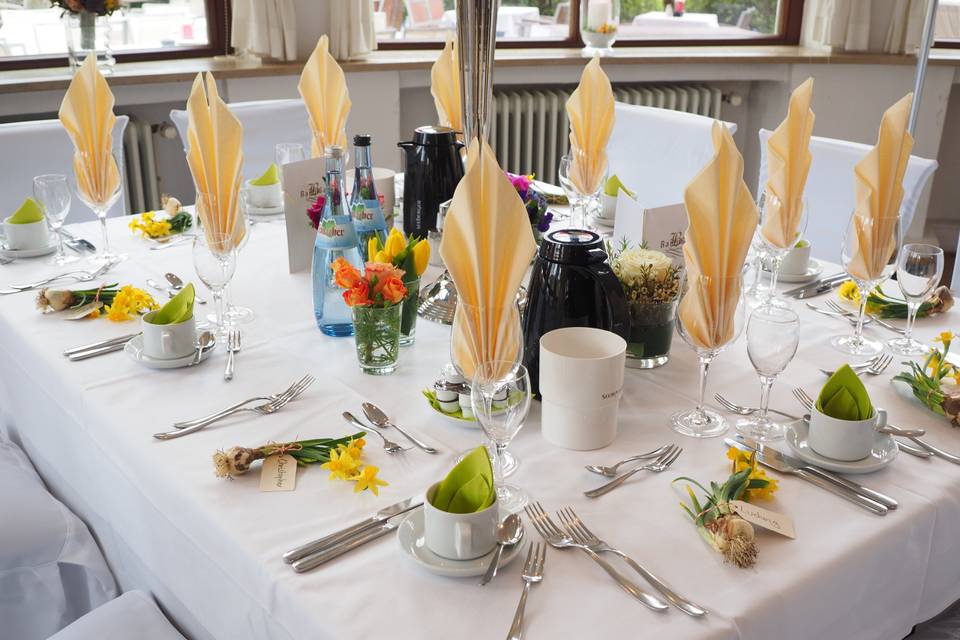 Table prestige