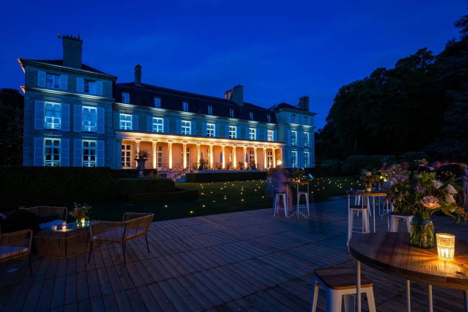 Vue sur le château de nuit