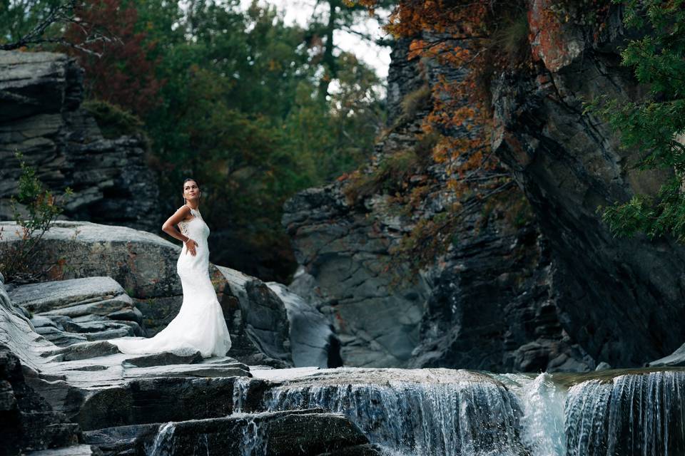 Photo couple Trash the Dress