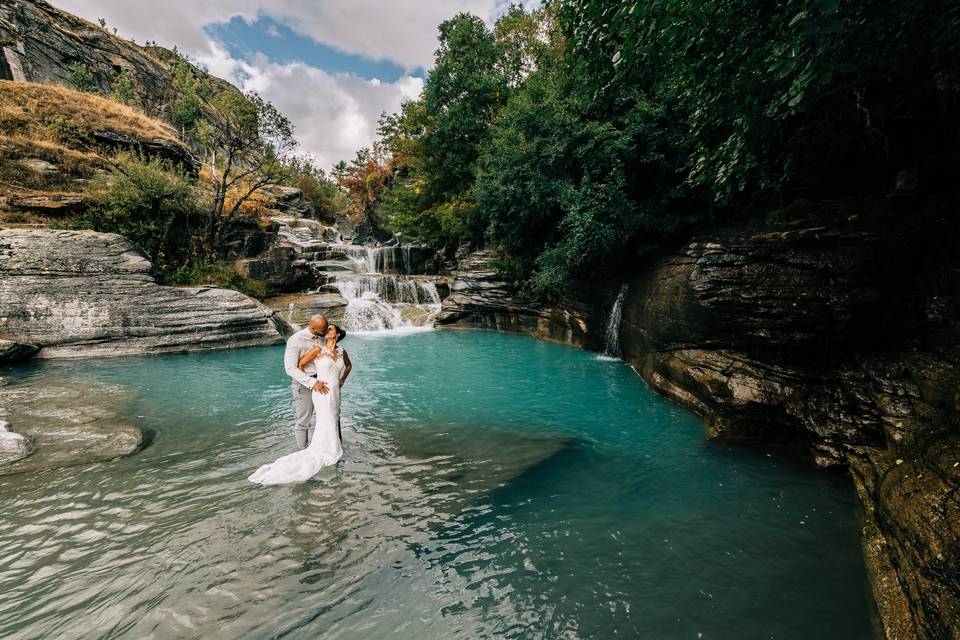 Photo couple Trash the Dress