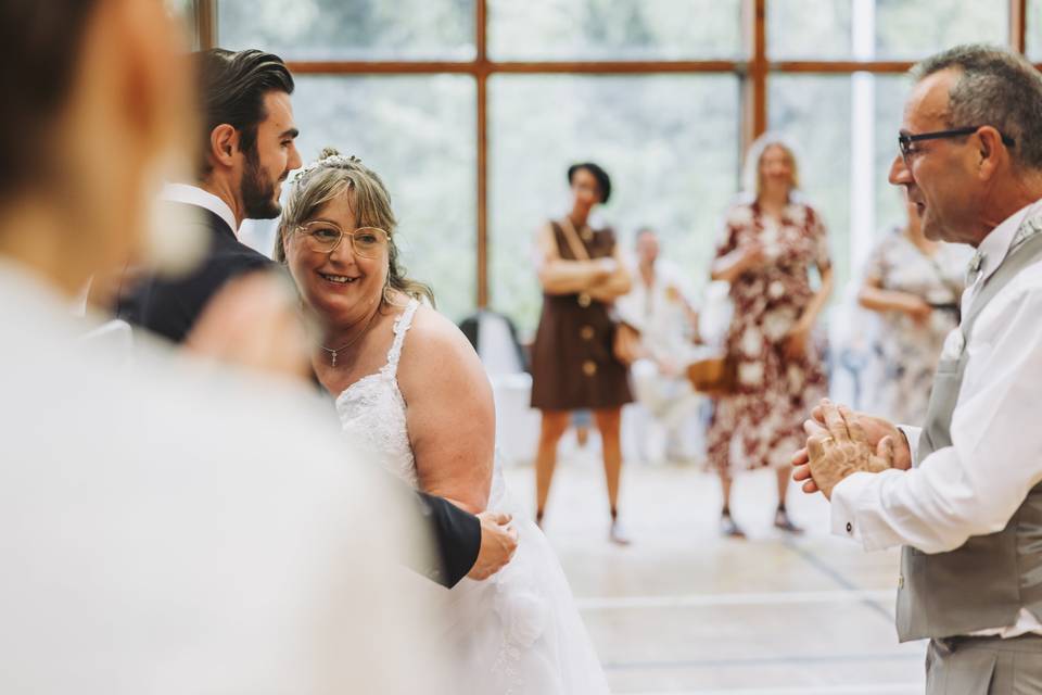 La mariée émue