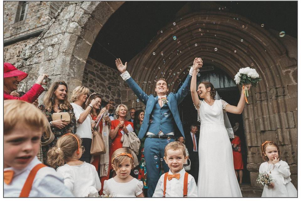 Quels confettis pour la sortie d'église ? - Wedding Planner Paris –  Organisation de Mariage – Perles d'Emotions