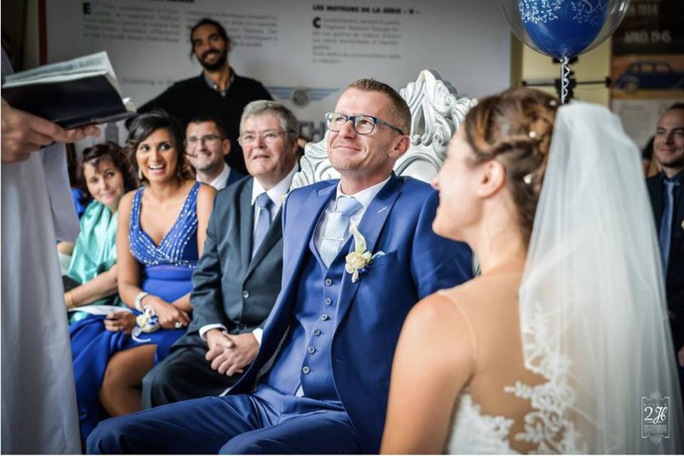 Officiant : rire et élégance