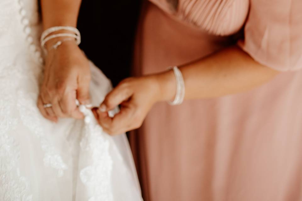 Préparatifs de la mariée
