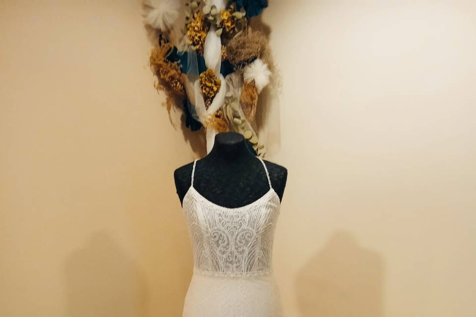 Robe sirène perle et dentelle