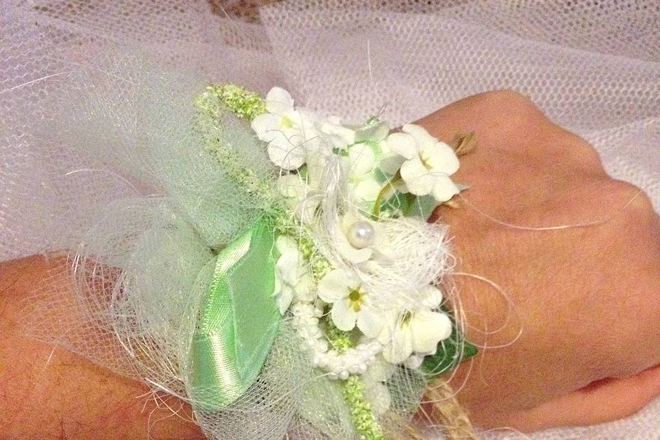 Bracelet de fleurs mariée